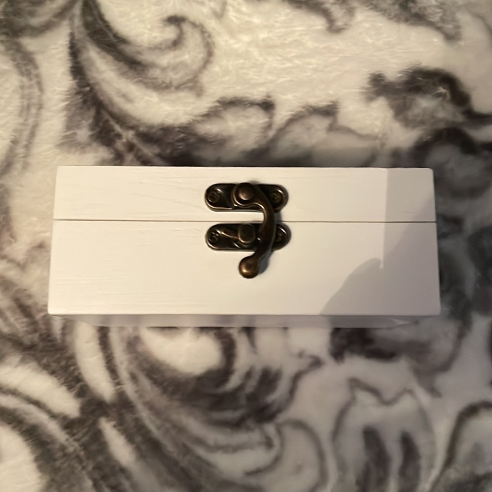 Ring box - Picture 3 of 3